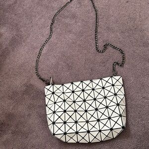 crossbody bag with chain